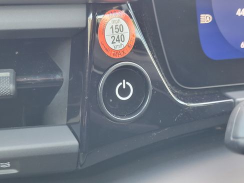 Used 2025 Porsche Macan Electric image 19