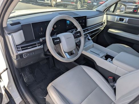 Used 2025 Hyundai Santa Fe SEL AWD/4WD image 21