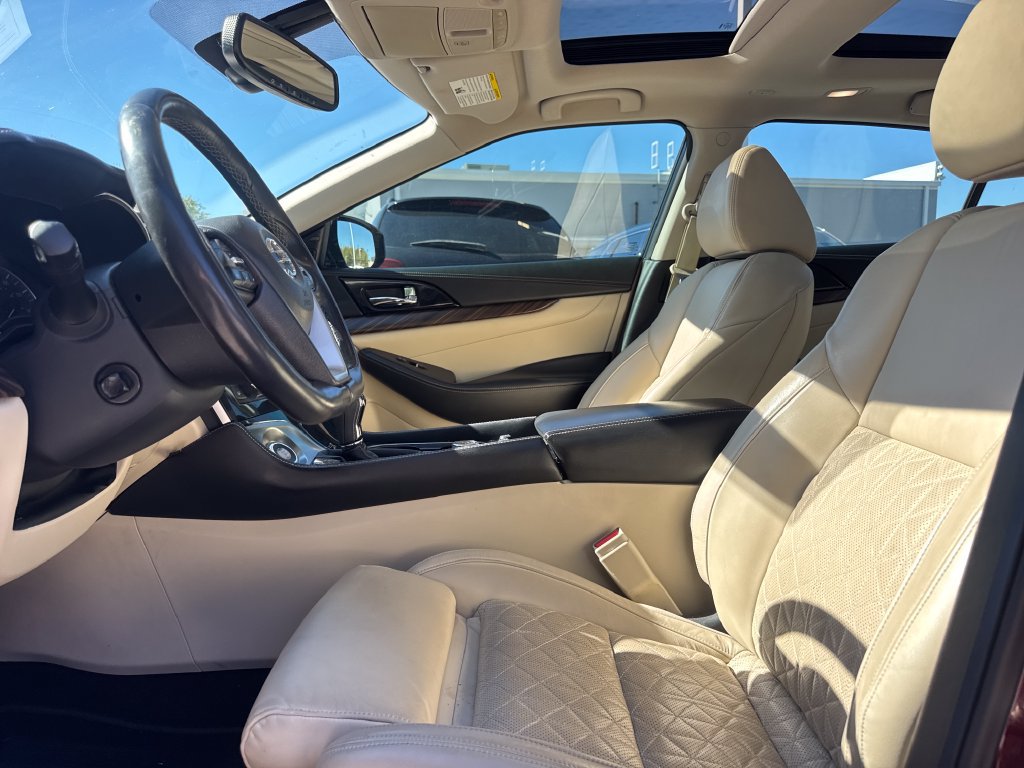 Used 2016 Nissan Maxima Platinum FWD image 13