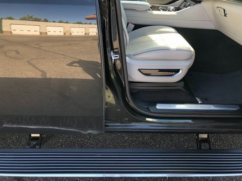 Used 2023 Jeep Grand Wagoneer Series II image 3