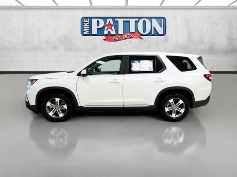 Used 2024 Honda Pilot EX-L image 4