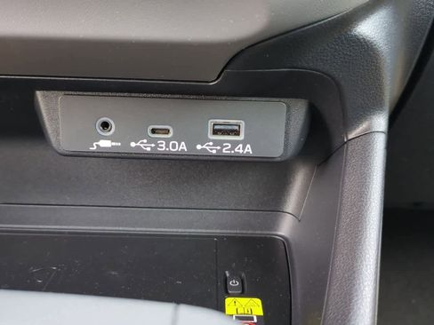 Used 2025 Subaru Crosstrek 2.5i Limited image 31