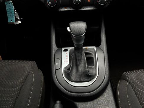 Used 2021 Kia Forte LXS FWD image 20