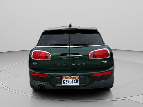 Used 2017 MINI Cooper Clubman w/ Premium Package image 4