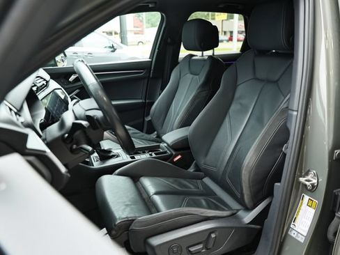 Used 2022 Audi Q3 2.0T Premium Plus w/ Premium Plus Package AWD/4WD image 20