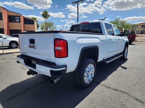 Used 2017 GMC Sierra 2500 Denali w/ Duramax Plus Package AWD/4WD image 3
