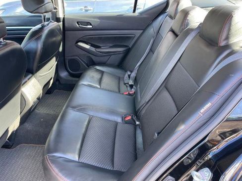 Used 2023 Nissan Altima 2.5 SR FWD image 8