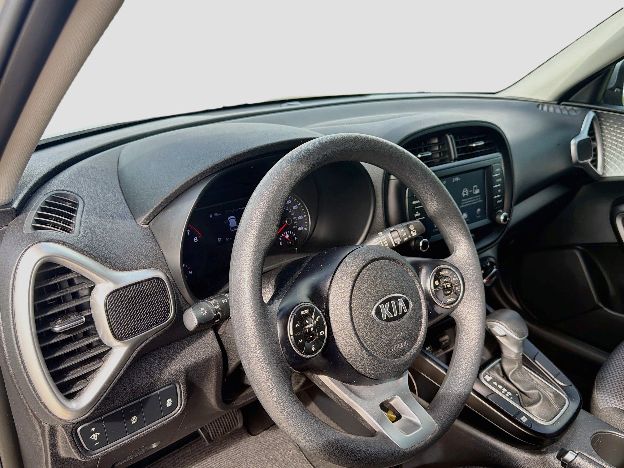 Used 2021 Kia Soul LX FWD image 12