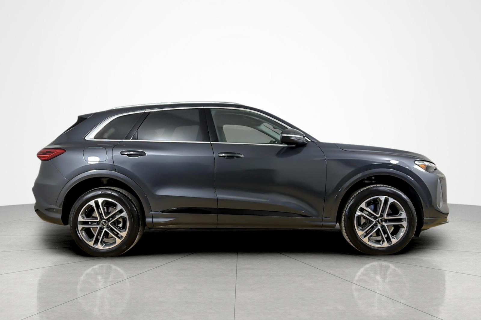 Used 2026 Audi Q5 Premium AWD/4WD image 6