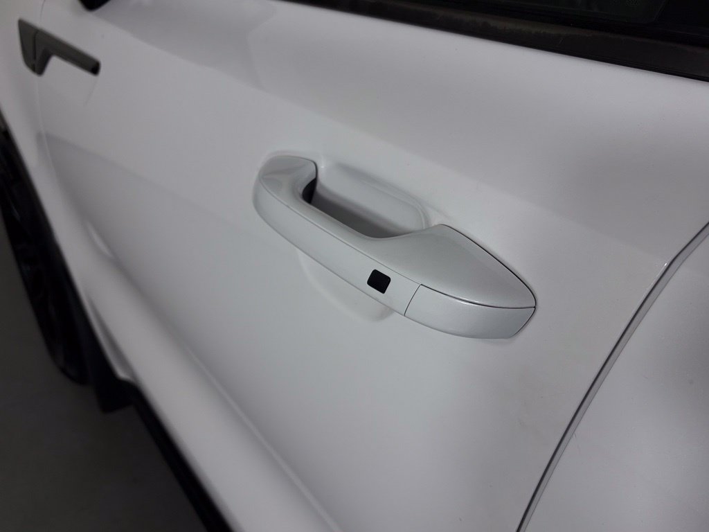 Used 2022 Kia Sorento S w/ Panoramic Sunroof Package FWD image 12