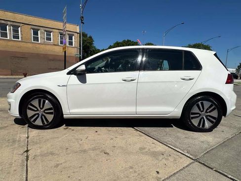 Used 2016 Volkswagen e-Golf SE FWD image 8
