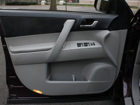 Used 2013 Toyota Highlander Hybrid image 13