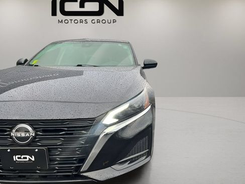 Used 2024 Nissan Altima 2.5 SV AWD/4WD image 9