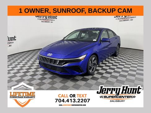 Used 2025 Hyundai Elantra Limited image 1