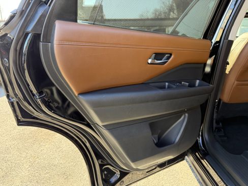 Used 2023 Nissan Pathfinder Platinum w/ Cargo Package FWD image 39