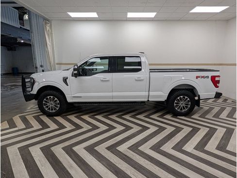 Used 2021 Ford F150 Lariat w/ Equipment Group 502A High AWD/4WD image 3