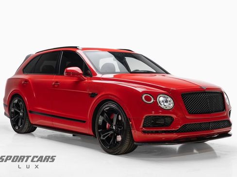 Used 2019 Bentley Bentayga V8 image 1