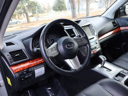 Used 2010 Subaru Outback 3.6R Limited image 15