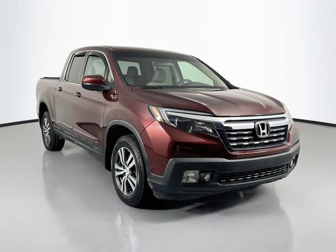 Certified 2017 Honda Ridgeline RTS image 3