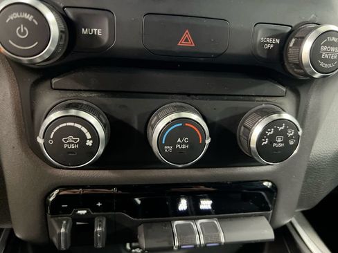 Used 2021 RAM 1500 Big Horn AWD/4WD image 16