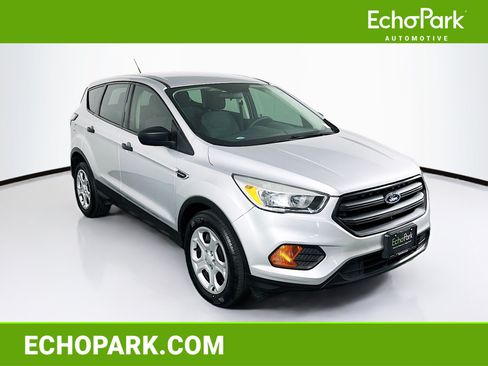 Used 2017 Ford Escape S FWD image 1