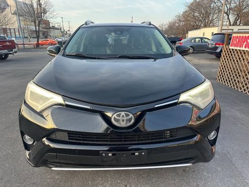 Used 2016 Toyota RAV4 Limited image 3