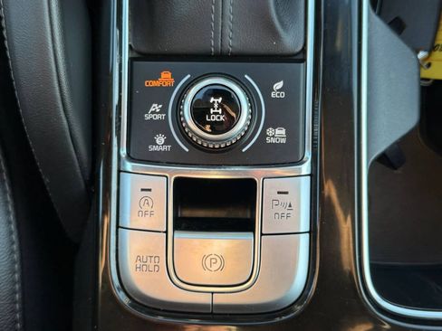 Used 2020 Kia Telluride EX w/ EX Premium Package AWD/4WD image 19