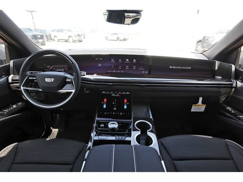 New 2026 Cadillac Escalade Luxury w/ Touring Package AWD/4WD image 9