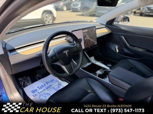 Used 2020 Tesla Model 3 Standard Range Plus image 12