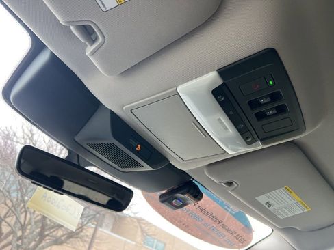 Used 2024 Nissan Pathfinder Platinum w/ Lighting Package (N93) image 22