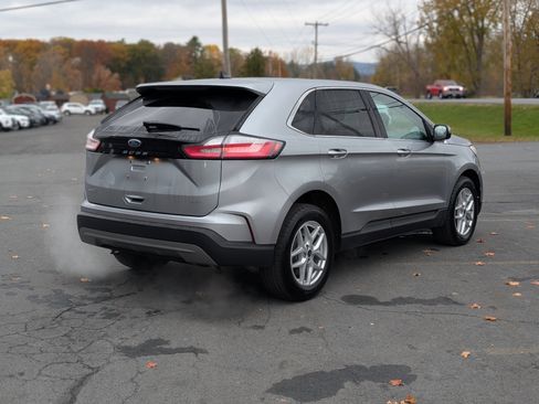 Used 2022 Ford Edge SEL w/ Convenience Package image 11