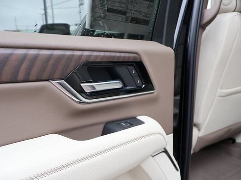 New 2026 GMC Yukon XL Denali w/ Denali Reserve Package AWD/4WD image 26