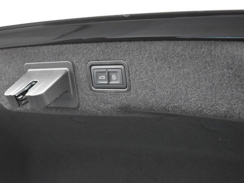 New 2026 Audi A8 L 3.0T AWD/4WD image 23