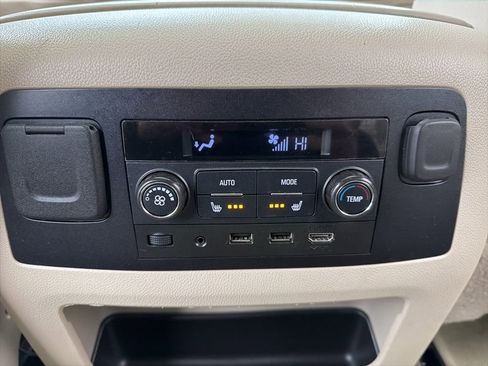 Used 2019 GMC Yukon Denali w/ Denali Ultimate Package image 23