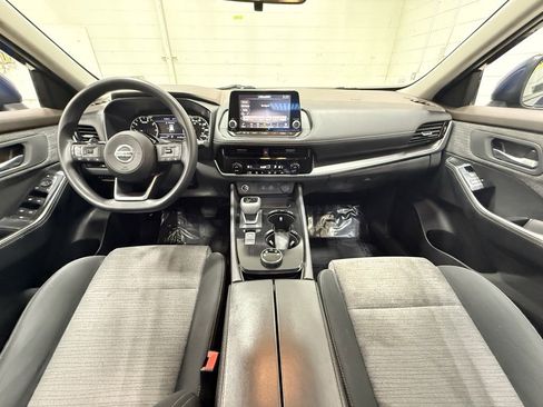 Used 2021 Nissan Rogue SV image 28