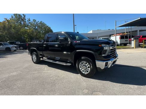 Used 2024 Chevrolet Silverado 2500 LTZ w/ LTZ Convenience Package image 5