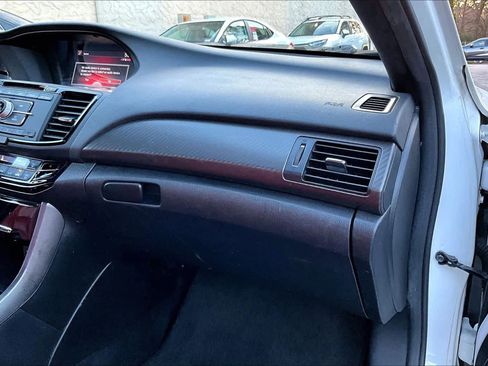 Used 2016 Honda Accord Sport image 16