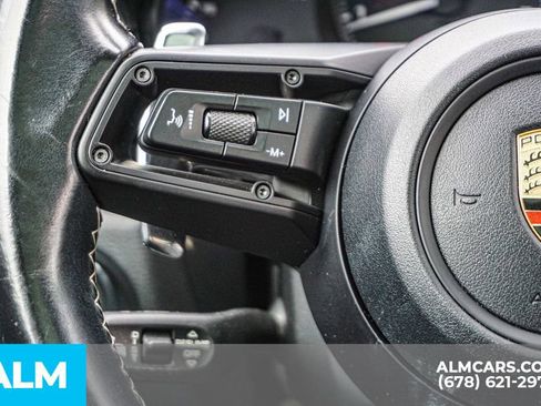 Used 2023 Porsche Macan Turbo image 29