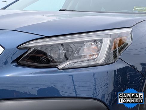 Used 2022 Subaru Outback Premium AWD/4WD image 11