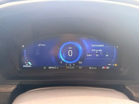 Used 2020 Ford Explorer Platinum w/ Premium Technology Package AWD/4WD image 28