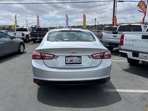 Used 2022 Chevrolet Malibu LT FWD image 11