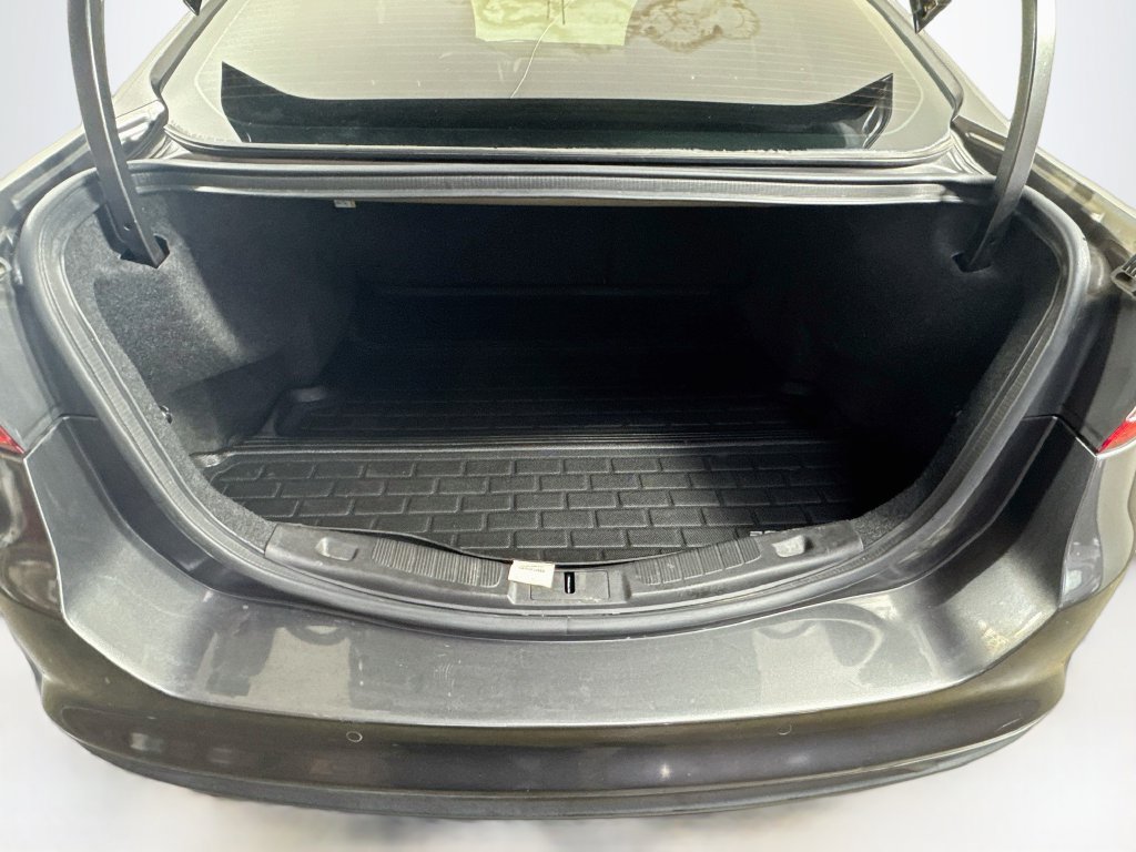 Used 2016 Ford Fusion SE FWD image 28