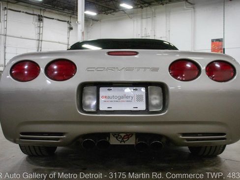 Used 1999 Chevrolet Corvette Coupe RWD image 6