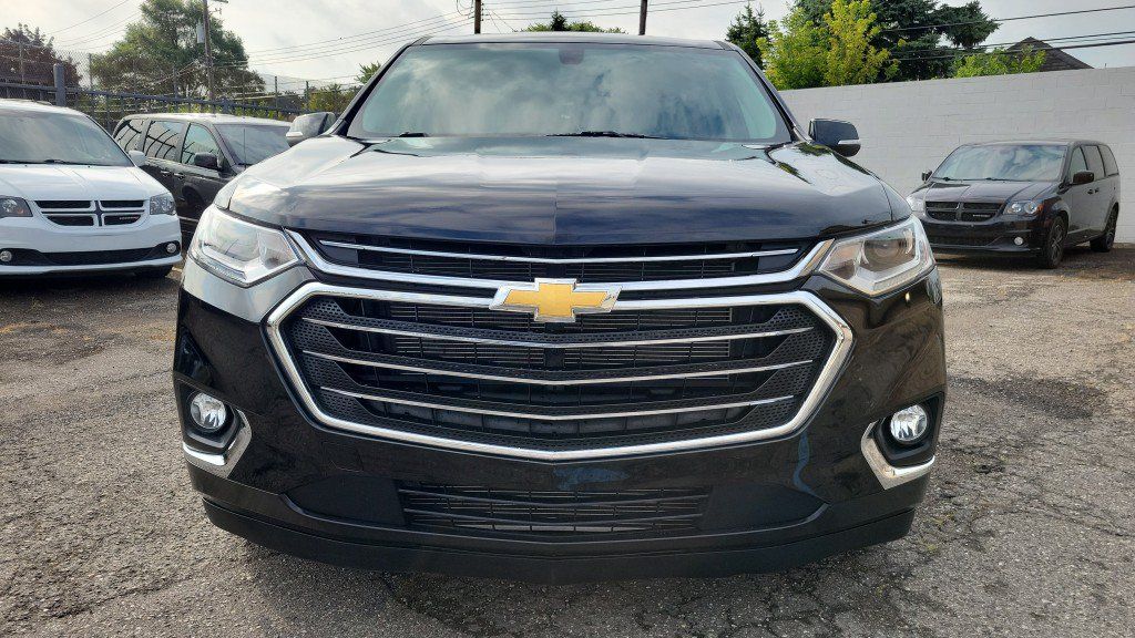 Used 2021 Chevrolet Traverse LT FWD image 4