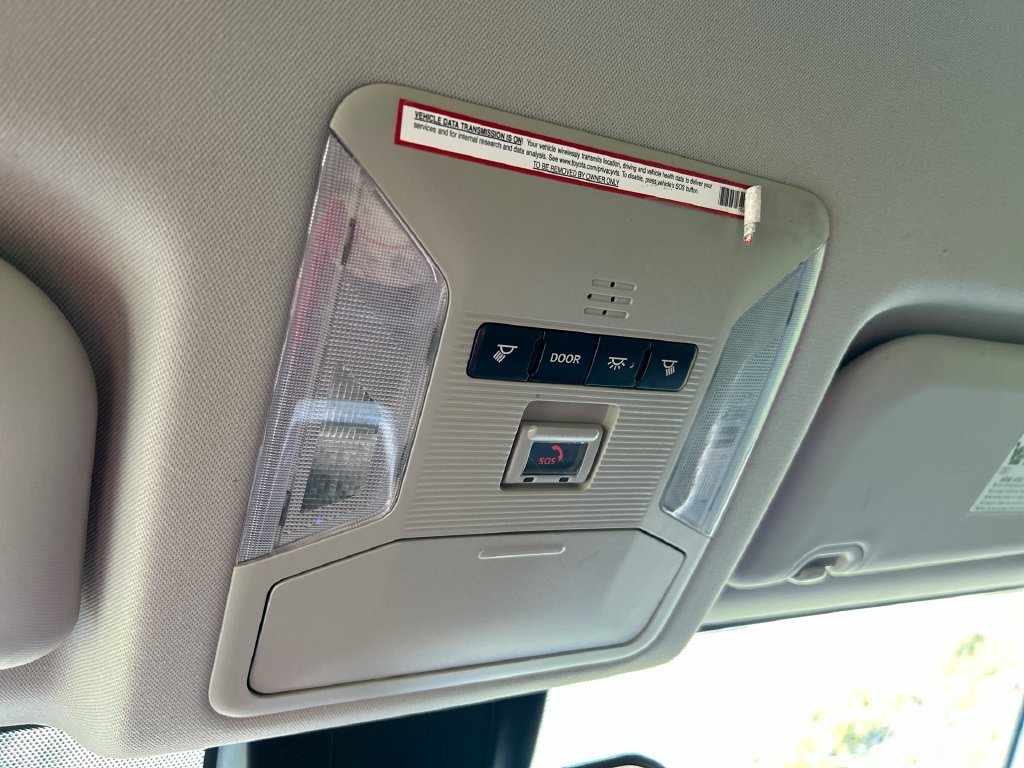 Used 2021 Toyota RAV4 LE FWD image 25