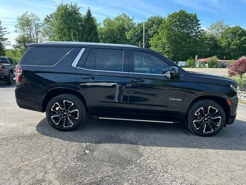 Used 2022 Chevrolet Tahoe LT w/ Luxury Package AWD/4WD image 6