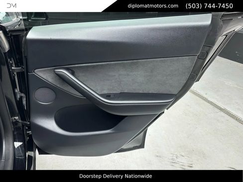 Used 2022 Tesla Model Y Performance image 25