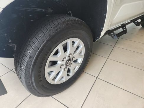 Used 2024 Toyota Tacoma SR AWD/4WD image 4
