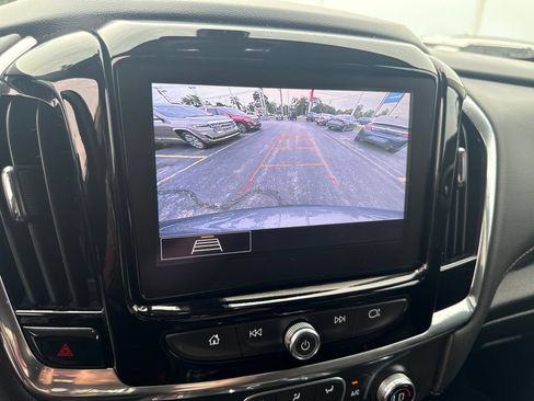 Certified 2020 Chevrolet Traverse LT FWD image 25