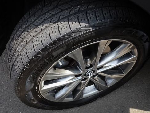 Used 2018 Toyota RAV4 Limited w/ Advanced Technology Package AWD/4WD image 69